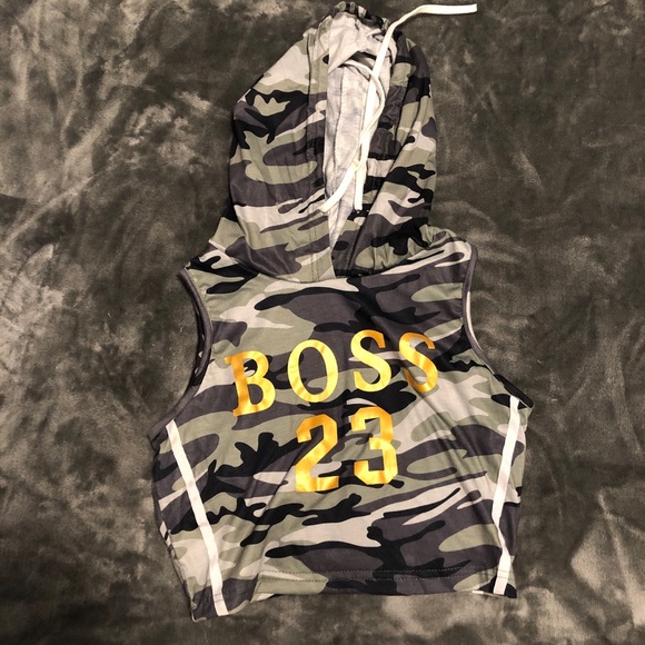 Cute workout suit - Picture 3 of 4